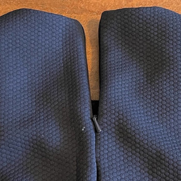 Adidas Cropped Trefoil Women's Sweatshirt Legend Blue Textured Size Small - Picture 4 of 9